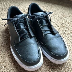 Air Jordan Low Top Casual Sneakers. Men’s Size 10. Like New Condition!